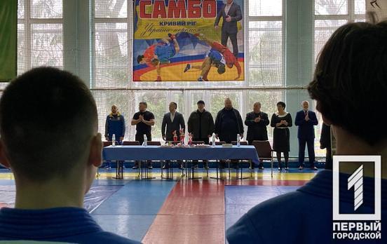 У Кривому Розі проходить дводенний Всеукраїнський турнір з боротьби самбо серед юнаків, який минулоріч відклали через повномасштабне вторгнення