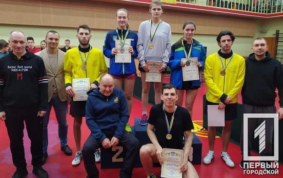 Шість медалей везуть додому спортсмени Кривого Рогу із обласного чемпіонату з настільного тенісу