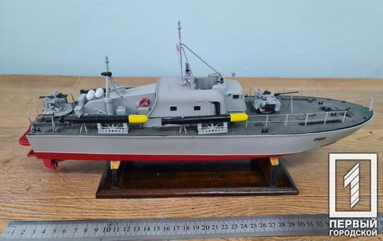 Юні криворіжці вибороли золото на обласних змаганнях із судномоделювання