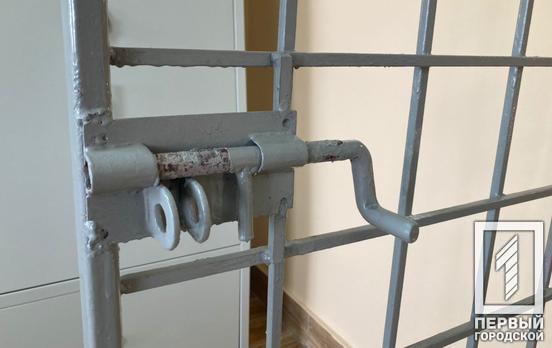 Три з половиною роки за ґратами проведе чоловік, який намагався продати у Кривому Розі реактивний протитанковий гранатомет