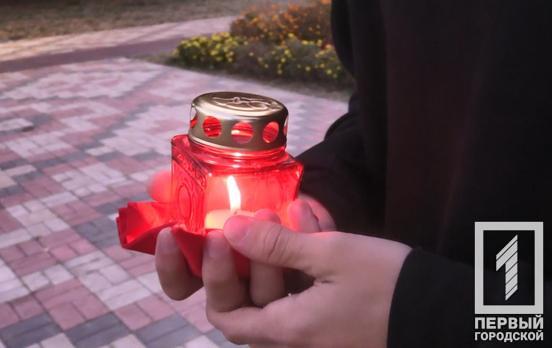 У День пам’яті жертв політичних репресій в Україні вшановують пам’ять сотень тисяч невинно вбитих українців