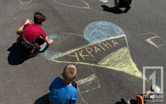Академія правил дорожнього руху: у Кривому Розі театрали влаштували для малечі цікаву та повчальну виставу