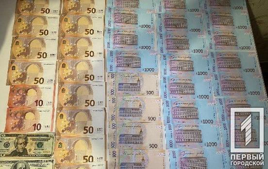 9 000 доларів за довідку: у Кривому Розі викрили схему незаконного перетину кордону