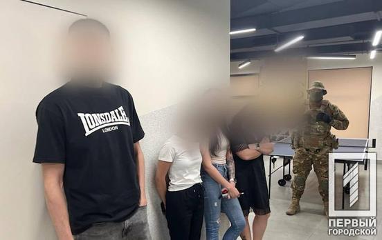 Кіберполіція викрила саll-центри у Кривому Розі, Дніпрі, Миколаєві та Одесі