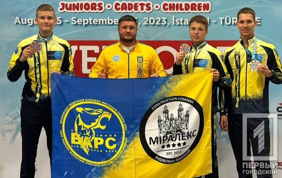Троє криворіжців стали віце-чемпіонами континенту з кікбоксингу