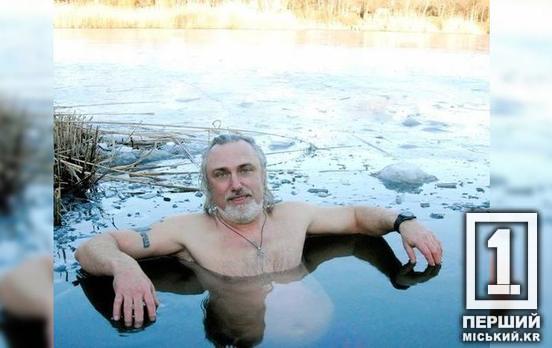«Найтриваліший час перебування по груди у холодній воді взимку з декламуванням віршів»: криворіжець Олег Пономарьов встановив рекорд України