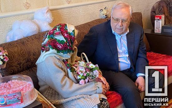 Рятувала поранених у Другову світову, та працювала медиком у мирний час: 97-ий день народження відзначила мешканка Кривого Рогу Валентина Іванівна Погорілова