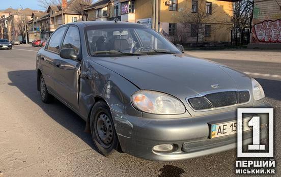 Не удостоверился безопасно ли выходить: в Кривом Роге Daewoo Lanos протаранил открытую дверь Mercedes-Benz S 500
