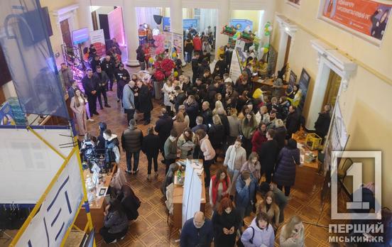 Помощь в выборе жизненной тропы: для юных криворожан и их родителей провели «Ярмарку профессий»