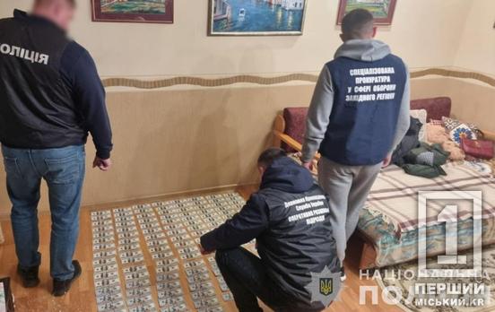 Виїзд чоловіків за кордон під час війни: поліція провела 600 обшуків і оголосила понад 60 підозр причетним