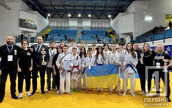 Відточена техніка й стратегічна перевага: криворіжці вибороли вісім нагород Чемпіонату Європи з джиу-джитсу