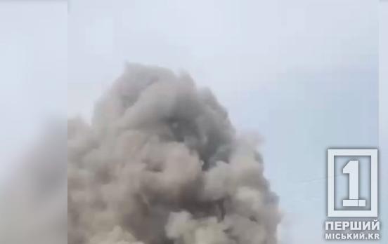 Вибух у щільній міській забудові: у Кривому Розі через балістику постраждали щонайменше 7 людей