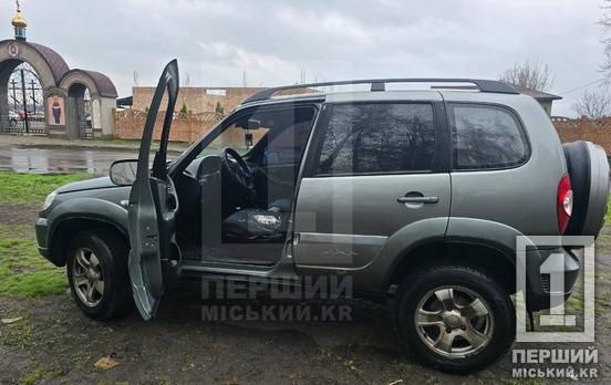 За ними плаче Кримінальний кодекс України: у одному з районів міста невідомі понівечили та обнесли автівки