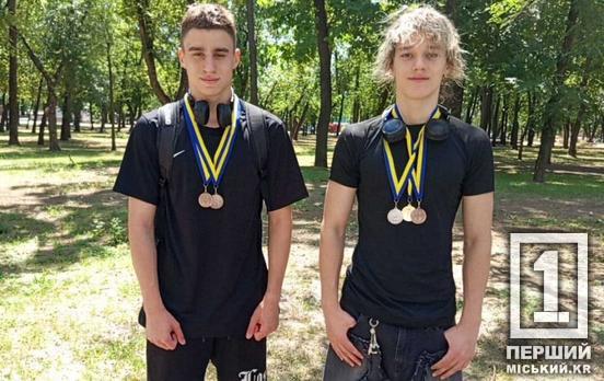 Понад три десятки медалей: плавці ДЮСШ №2 відзначилися на міському турнірі