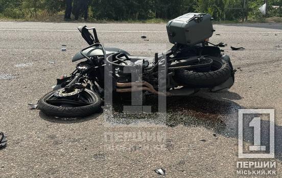 Від удару двері зігнулися у салон: на Миколаївській трасі в ДТП загинула людина