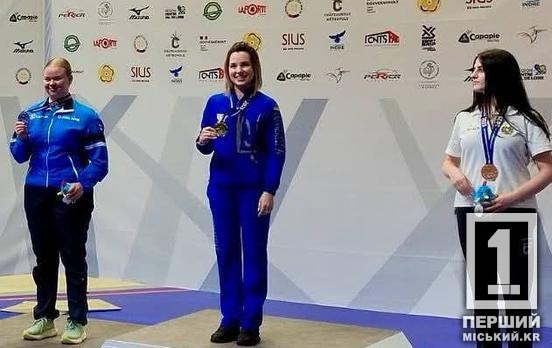 Собрала медали всех сортов: стрелок из Кривого Рога Виктория Рыбовалова имела «урожайный» успех на ЧЕ во Франции