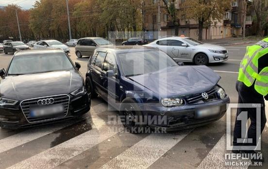 Маневр и внезапный удар: на проспекте Мира ударились Audi и Volkswagen
