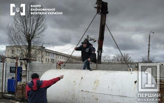 Нелегальне пальне та підпільні АЗС: БЕБ вилучило понад 51 тисячу літрів палива