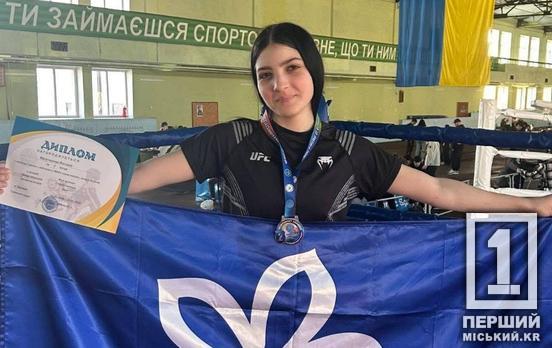 Юна криворіжка здобула «срібло» на Чемпіонаті України з кікбоксингу