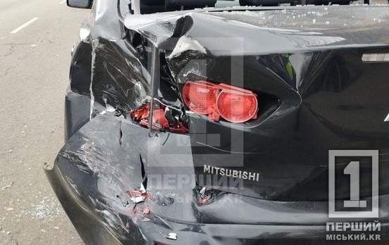 Раптове перелаштування – шлях до ДТП: на проспекті Миру не розминулися пікап та легковик