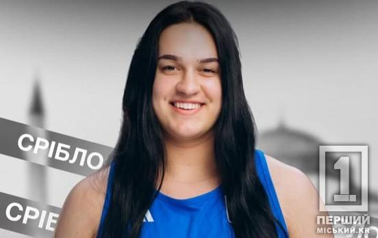 Справжня Girl Power: криворізька боксерка Поліна Черненко завоювала у Туреччині срібло