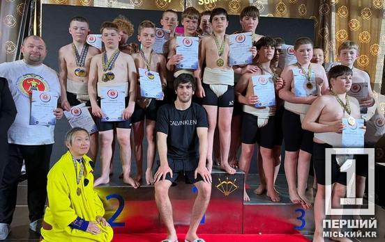 Десятки медалей та абсолютні перемоги: криворізькі сумоїсти підкорили Чемпіонат України