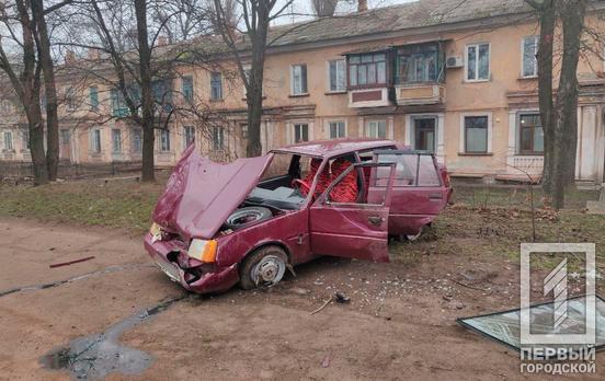 В Кривом Роге водитель за рулём легковушки вылетел на обочину