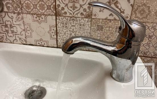 Неотложные ремонтные работы: в Кривом Роге временно приостановили подачу воды, - адреса