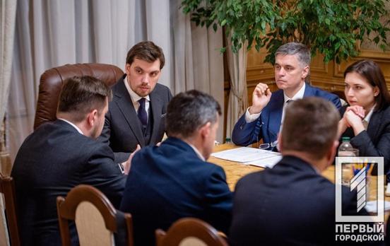 Рейтинг доверия к Кабмину упал до 23%