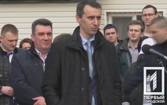 В Украине собираются ограничить проведения массовых мероприятий и закрыть школы из-за коронавируса, – Минздрав