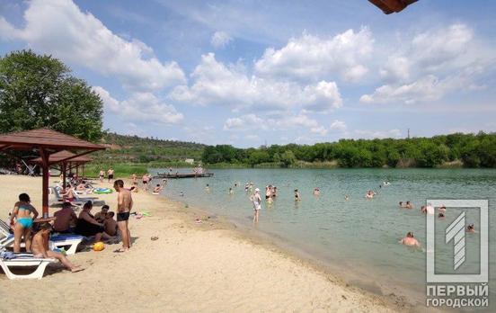 В Минздраве пояснили, что на пляжах можно не носить маску