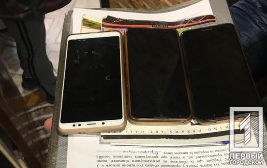 Полиция Кривого Рога уличила горожанку в продаже поддельных справок об отсутствии COVID-19