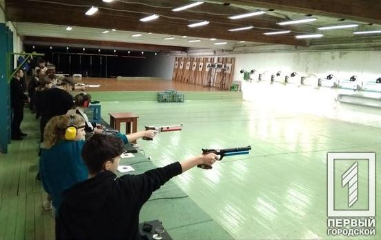 Меткий Кривой Рог: спортсмены получили награды новогоднего турнира по пулевой стрельбе