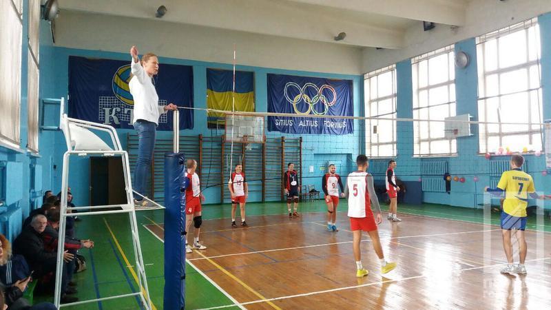 %d0%b2%d0%be%d0%bb%d0%b5%d0%b9%d0%b1%d0%be%d0%bb 4