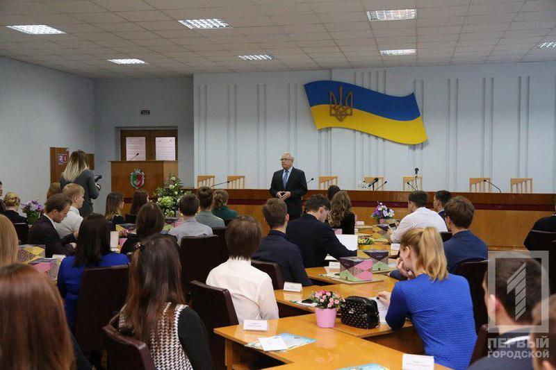 %d1%81%d1%82%d1%83%d0%b4%d0%b5%d0%bd%d1%82%d1%8b %d0%bd%d0%b0%d0%b3%d1%80%d0%b0%d0%b6%d0%b4%d0%b5%d0%bd%d0%b8%d0%b5 %d0%bc%d1%8d%d1%80