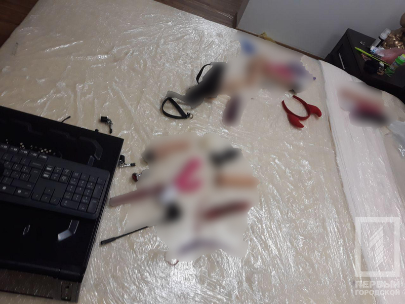 4 %d0%b1%d0%bb%d1%8e%d1%80