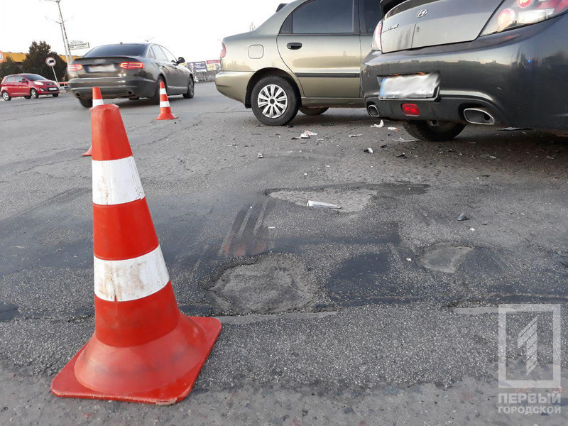 1 %d0%b1%d0%bb%d1%8e%d1%80